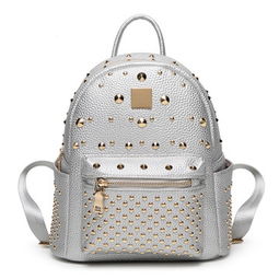 廠家新款雙肩包女包韓版鉚釘中學生雙肩包女書包百搭女包一件代發(fā) 穎訊皮具