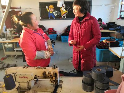 頭條 | 周麗寧深入平?jīng)鰬c陽兩市調(diào)研指導婦聯(lián)工作