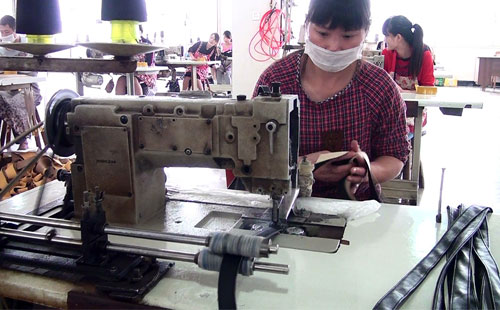 箱包廠加工業(yè)轉型你需了解的4大關鍵性差異